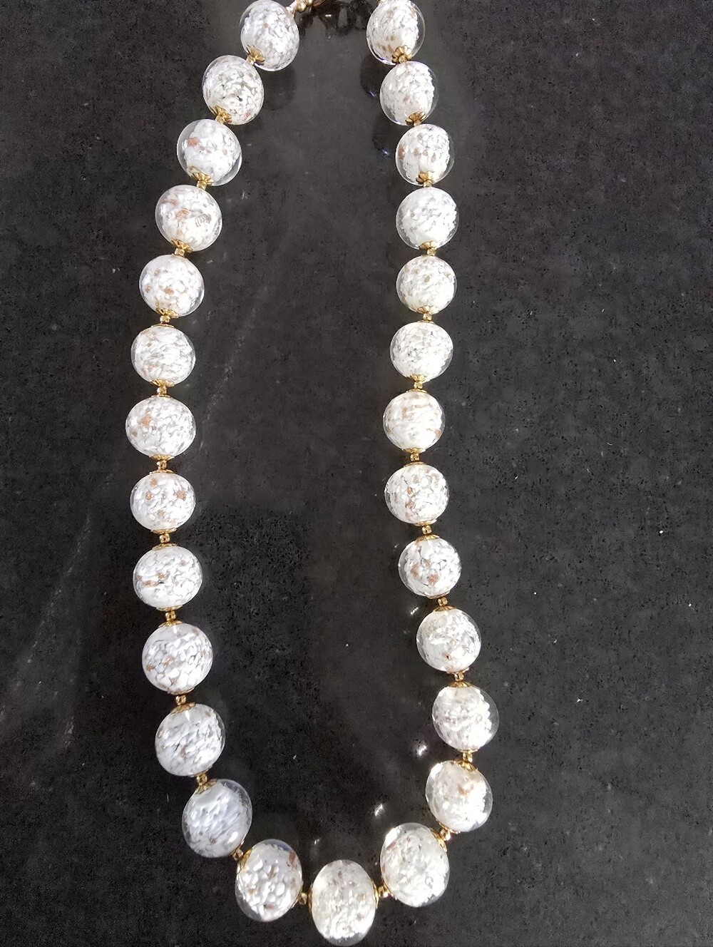 Vintage Murano Glass Bead Necklace with Gold Flakes - Picture 4 of 5